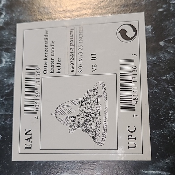 Goebel Easter bunny candle holder 4 an egg shape candle. Yellow candle included - Picture 7 of 10